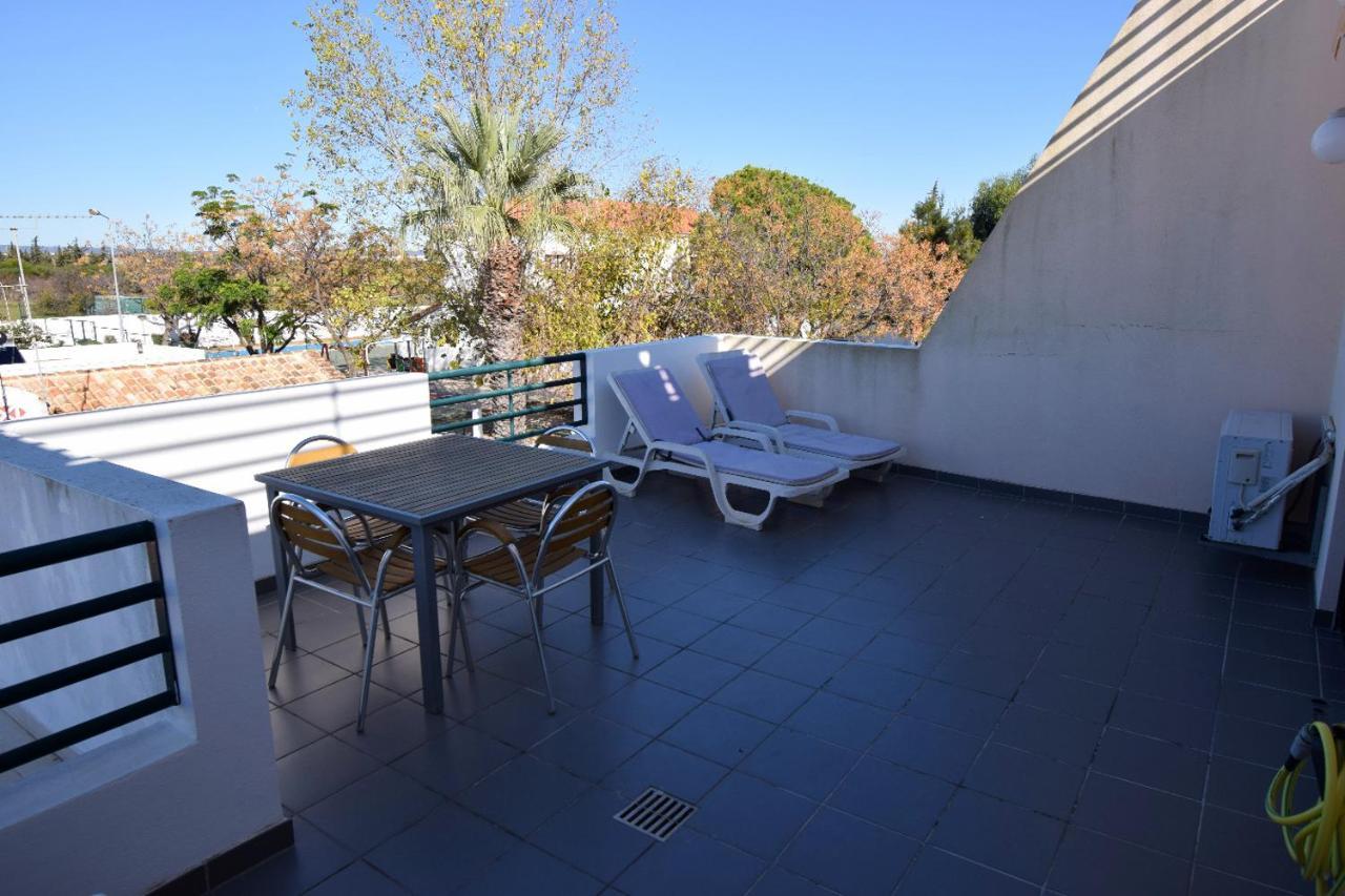 Piscina Apartment Santa Luzia  Buitenkant foto