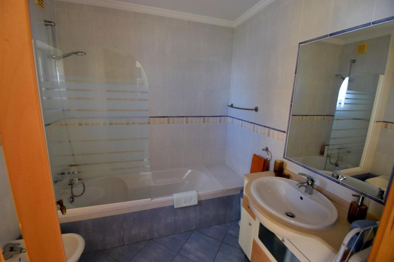 Piscina Apartment Santa Luzia  Buitenkant foto